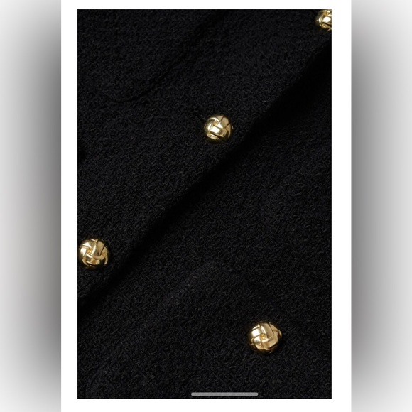 Old money Cotton Blend Tweed Jacket black with gold buttons

 Lady jacket Mango - Picture 4 of 15